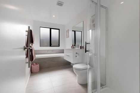 Photo of property in 33 Drysdale Road, Jacks Point, 9371