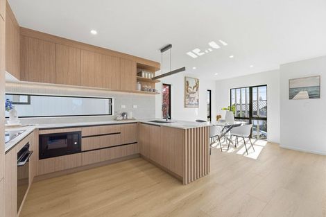 Photo of property in 8 Stanley Avenue, Milford, Auckland, 0620