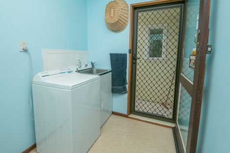 Photo of property in 2/105 Aorangi Road, Bryndwr, Christchurch, 8053