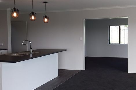 Photo of property in 115 Nixon Road, Taupaki, Henderson, 0782