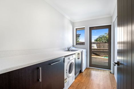 Photo of property in 12 Hawthorn Mews, Rangiora, 7400