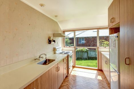 Photo of property in 20 Bayne Terrace, Macandrew Bay, Dunedin, 9014