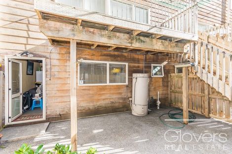 Photo of property in 10 Captain Scott Road, Glen Eden, Auckland, 0602