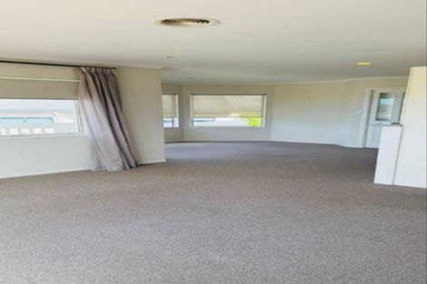 Photo of property in 33 Blue Heron Rise, Stanmore Bay, Whangaparaoa, 0932