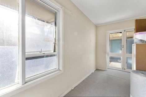 Photo of property in 27 Curletts Road, Sockburn, Christchurch, 8042