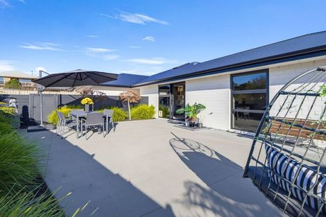 Photo of property in 19 Grove Avenue, Weston, Oamaru, 9401