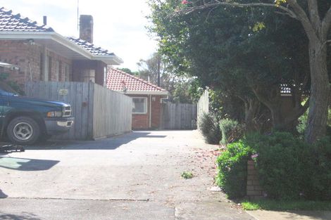 Photo of property in 2/14 Oakland Avenue, Papatoetoe, Auckland, 2025