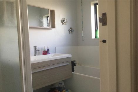 Photo of property in 100b Boucher Avenue, Te Puke, 3119