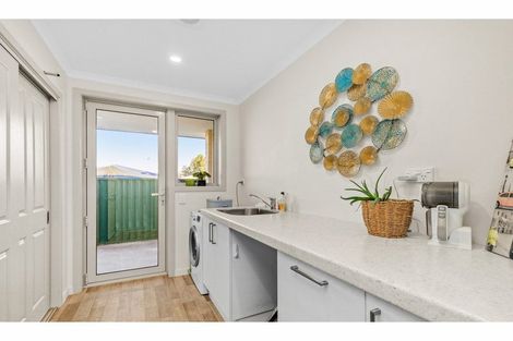 Photo of property in 5 Kinnaird Close, Alexandra, 9320