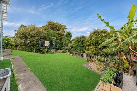 Photo of property in 5 Magellan Place, Papatoetoe, Auckland, 2025