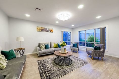 Photo of property in 20 Bridget Court, Red Beach, 0932