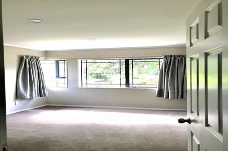 Photo of property in 113 Golfland Drive, Golflands, Auckland, 2013