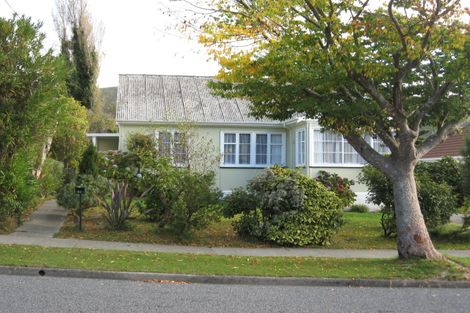Photo of property in 81 Wilkie Crescent, Naenae, Lower Hutt, 5011
