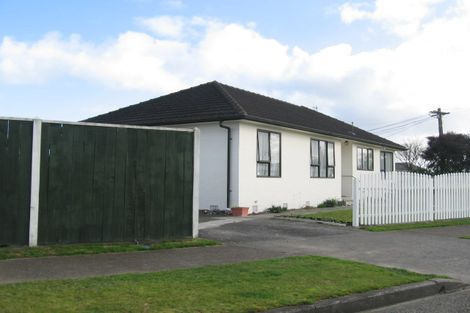 Photo of property in 32 Churchill Avenue, Feilding, 4702