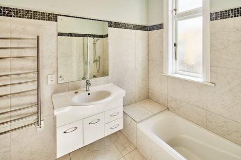 Photo of property in 29 Leighton Avenue, Waiwhetu, Lower Hutt, 5010