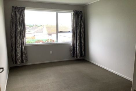 Photo of property in 9/10 Trevethick Grove, Woburn, Lower Hutt, 5010