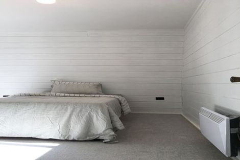 Photo of property in 11 Kereru Grove, Greenhithe, Auckland, 0632