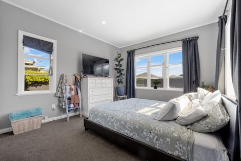 Photo of property in 18a Hay Street, Bromley, Christchurch, 8062