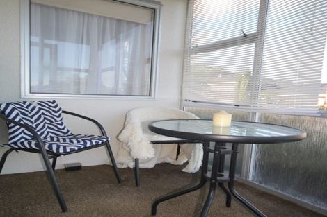 Photo of property in 3/250 Onewa Road, Birkenhead, Auckland, 0626