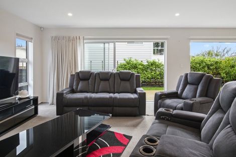 Photo of property in 3 Danden Way, Pukekohe, 2120