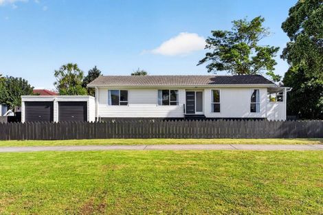 Photo of property in 7 Hinton Place, Weymouth, Auckland, 2103