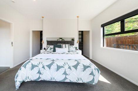 Photo of property in 35 Freedom Drive, Kelvin Grove, Palmerston North, 4414