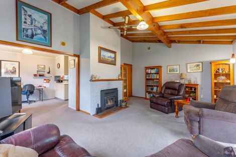Photo of property in 10 Gorge Road, Waimate, 7924