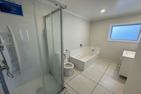 Photo of property in 73 Erlestoke Crescent, Churton Park, Wellington, 6037