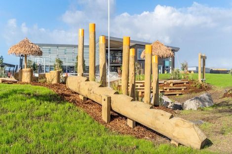 Photo of property in 18 Emerald Avenue, Rosehill, Papakura, 2113