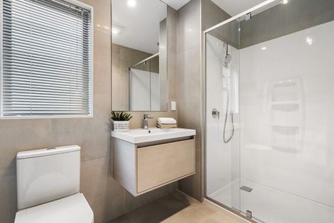 Photo of property in 32 Viridian Avenue, Rosehill, Papakura, 2113