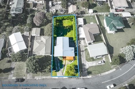 Photo of property in 7 Arlette Place, Massey, Auckland, 0614