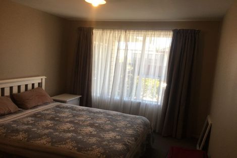 Photo of property in 2/19 Resolution Place, Bryndwr, Christchurch, 8053