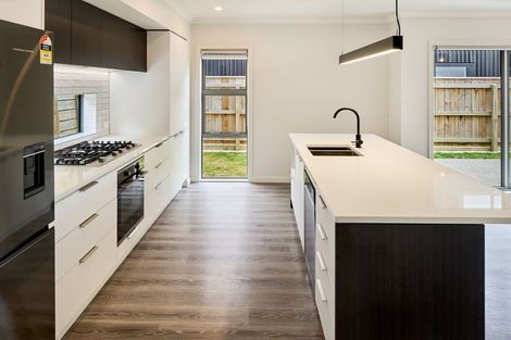 Photo of property in 4b Kaiaho Close, Aotea, Porirua, 5024