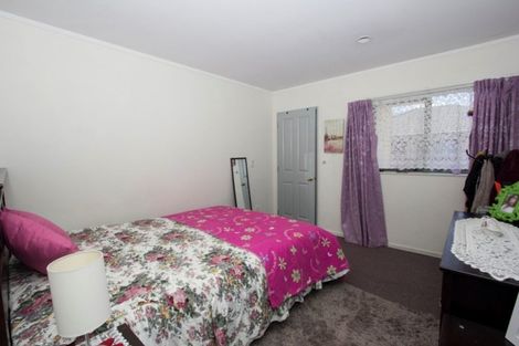 Photo of property in 3 Benton Place, Manurewa, Auckland, 2102