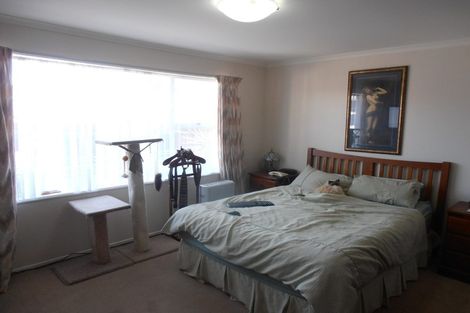 Photo of property in 2/18 Heaphy Place, Casebrook, Christchurch, 8051