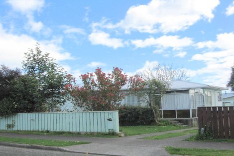 Photo of property in 9 Heather Street, Levin, 5510