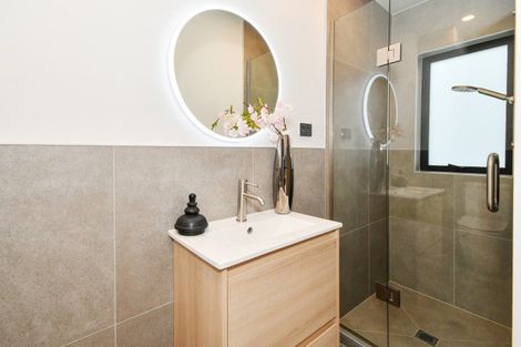 Photo of property in 1/30 Wellesley Road, Mangere Bridge, Auckland, 2022