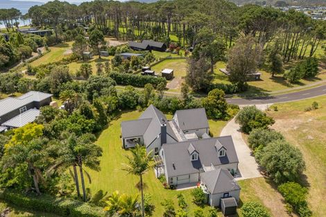 Photo of property in 753 Matarangi Drive, Matarangi, Whitianga, 3592