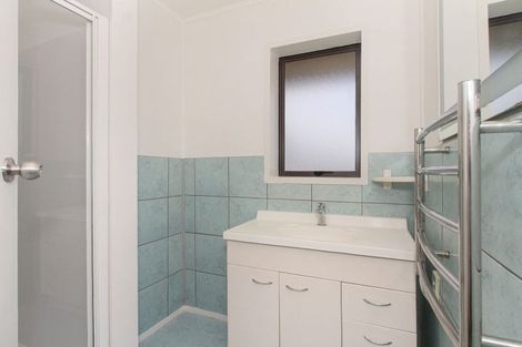 Photo of property in 16 Rata Street, Waiuku, 2123