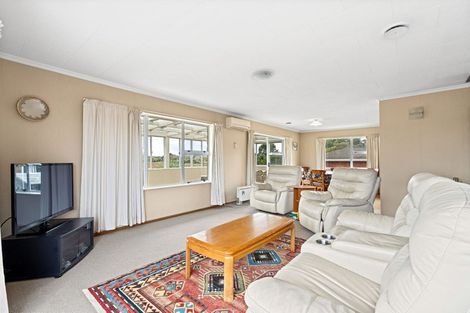 Photo of property in 62 Kawiu Road, Levin, 5510