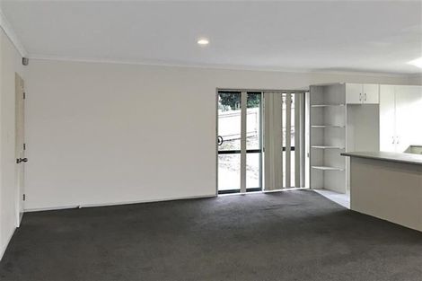Photo of property in 4 Glenveagh Park Drive, Manurewa, Auckland, 2102