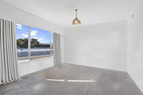Photo of property in 2/50 Te Kanawa Crescent, Henderson, Auckland, 0610