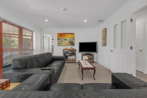 Photo of property in 16 Bronte Place, Somerville, Auckland, 2014