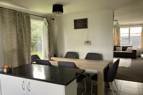 Photo of property in 35 Zita Maria Drive, Massey, Auckland, 0614