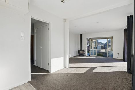Photo of property in 2/19 Leonie Place, Aranui, Christchurch, 8061