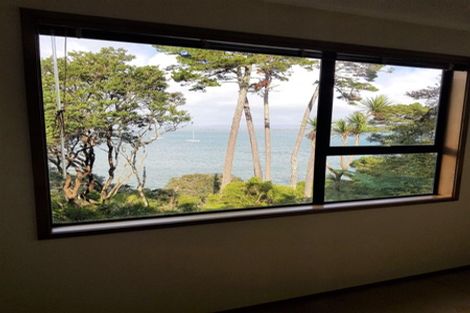 Photo of property in 58 Rosecamp Road, Beach Haven, Auckland, 0626