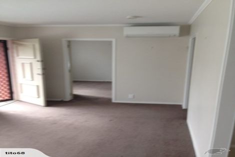 Photo of property in 2/26 Karaka Street, New Lynn, Auckland, 0600