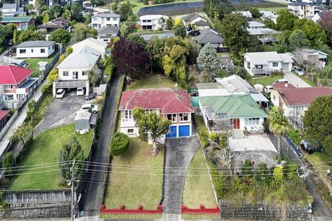Photo of property in 18 Millbrook Road, Henderson, Auckland, 0612