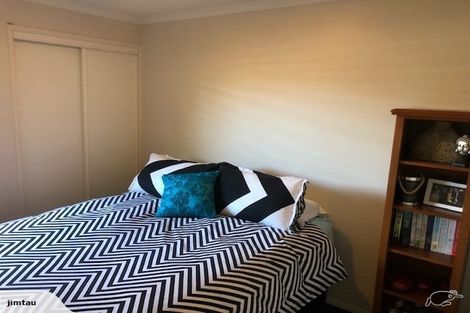 Photo of property in 33 Greig Place, Pukekohe, 2120