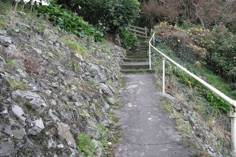 Photo of property in 1/13 Garden Road, Northland, Wellington, 6012